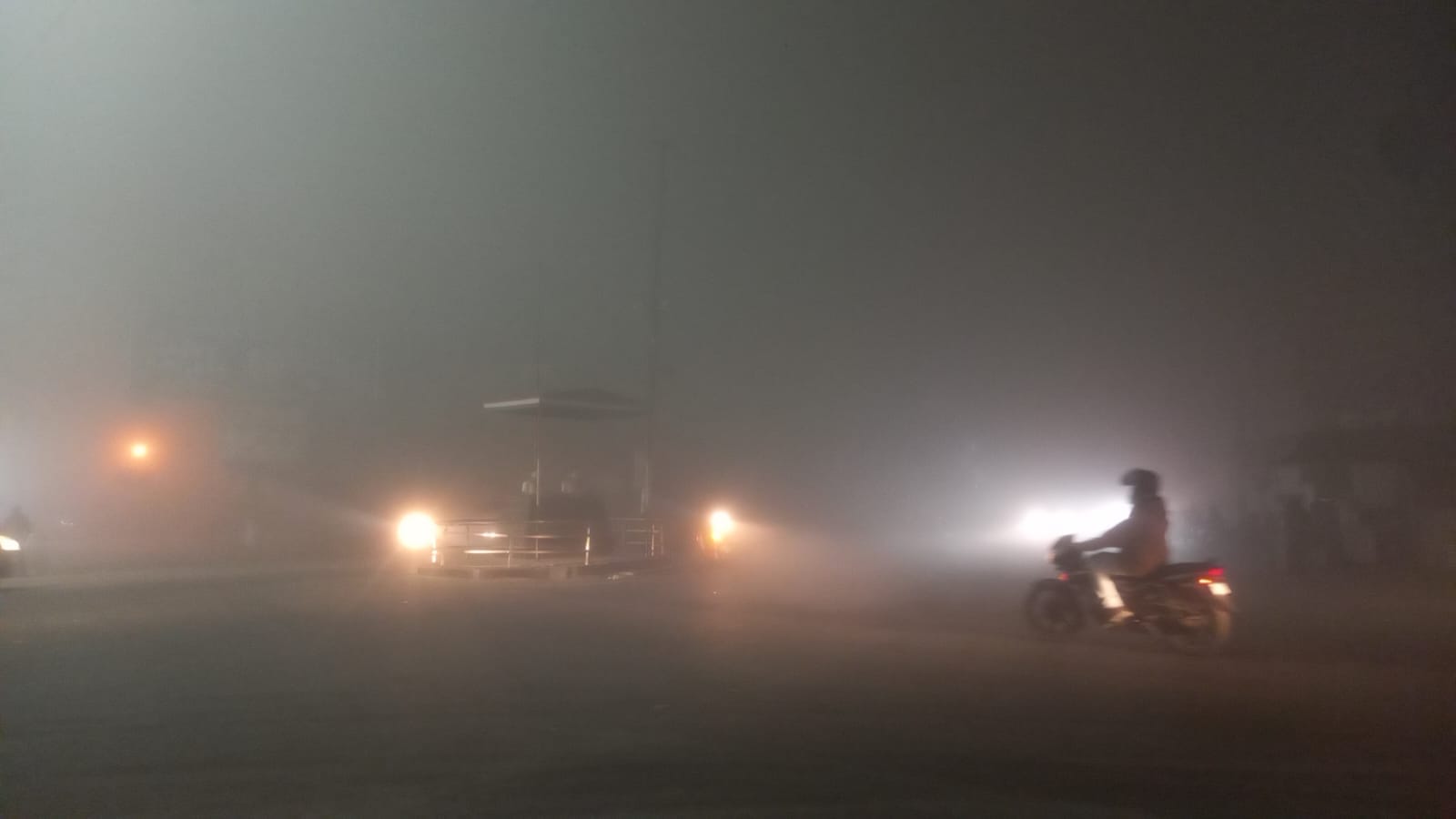 Weather Update: Cold continues in western UP,  life effected
