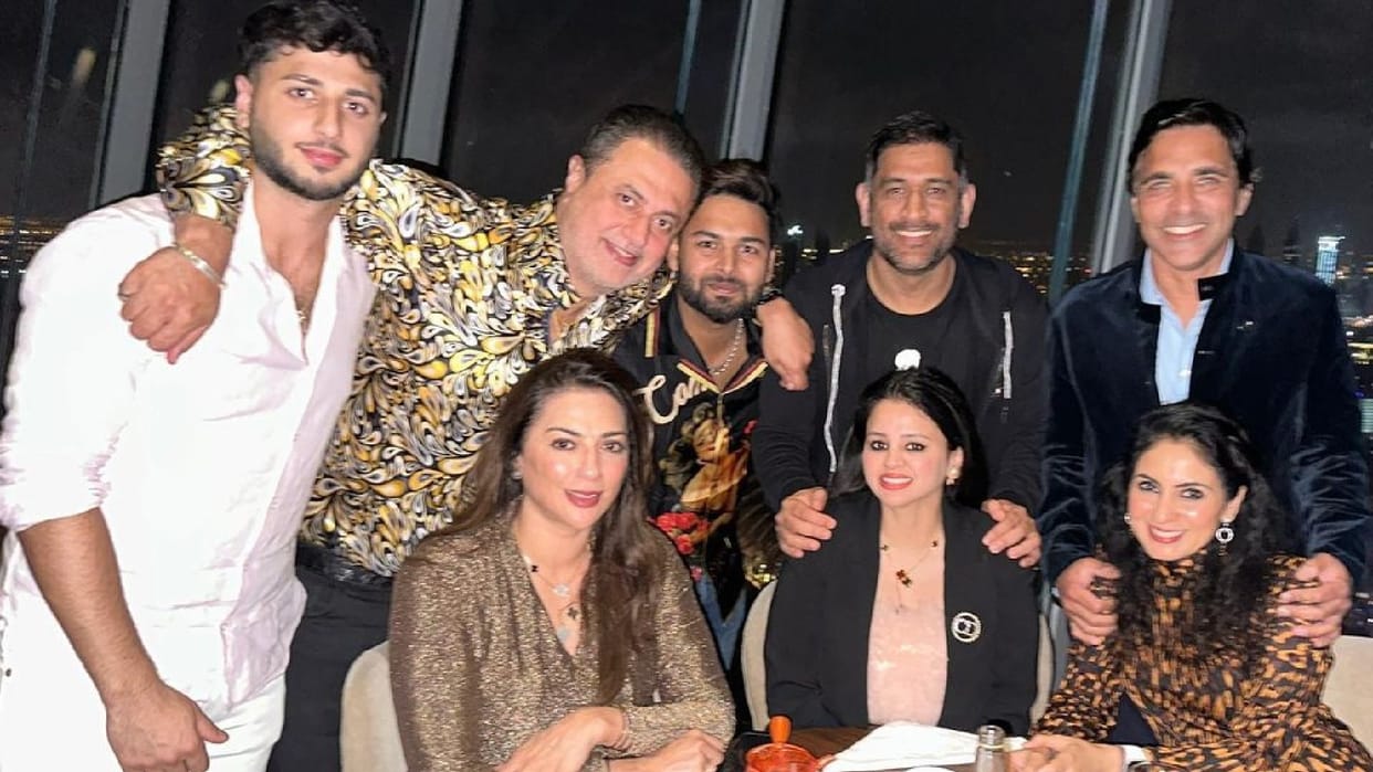 Rishabh Pant reached dubai to celebrate christmas with ms dhoni Sakshi Shares photos