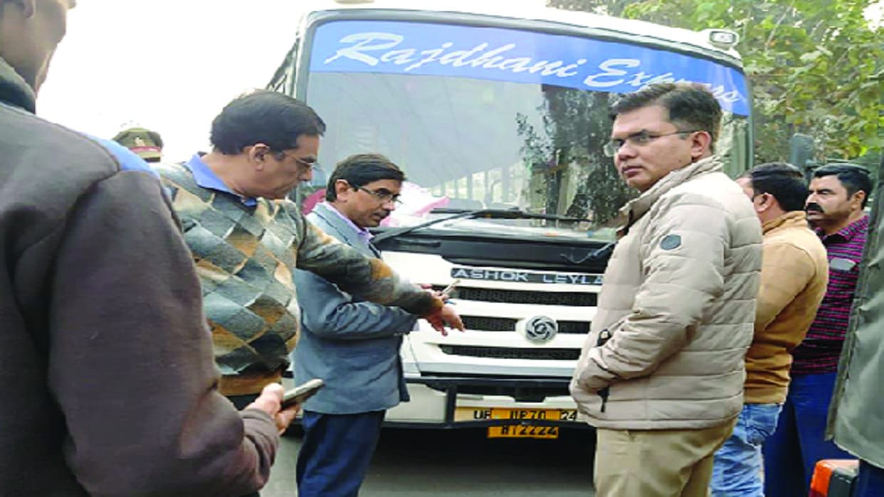 Police wakes up after fight between operatives of transport mafia, 17 vehicles seized