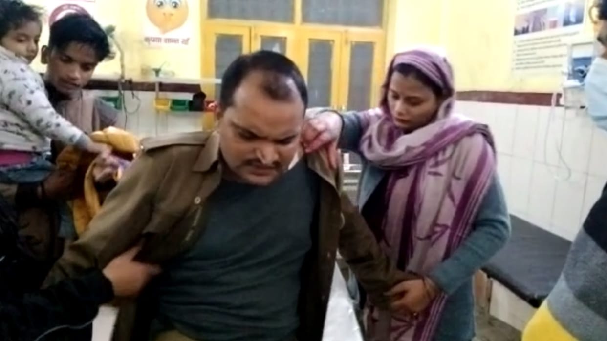 Bandi Rakshak attacked in Raebareli Jail.