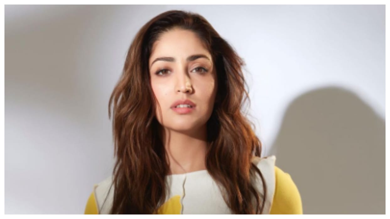 Bollywood actress Yami Gautam reached Bilaspur with her husband to meet grandmother