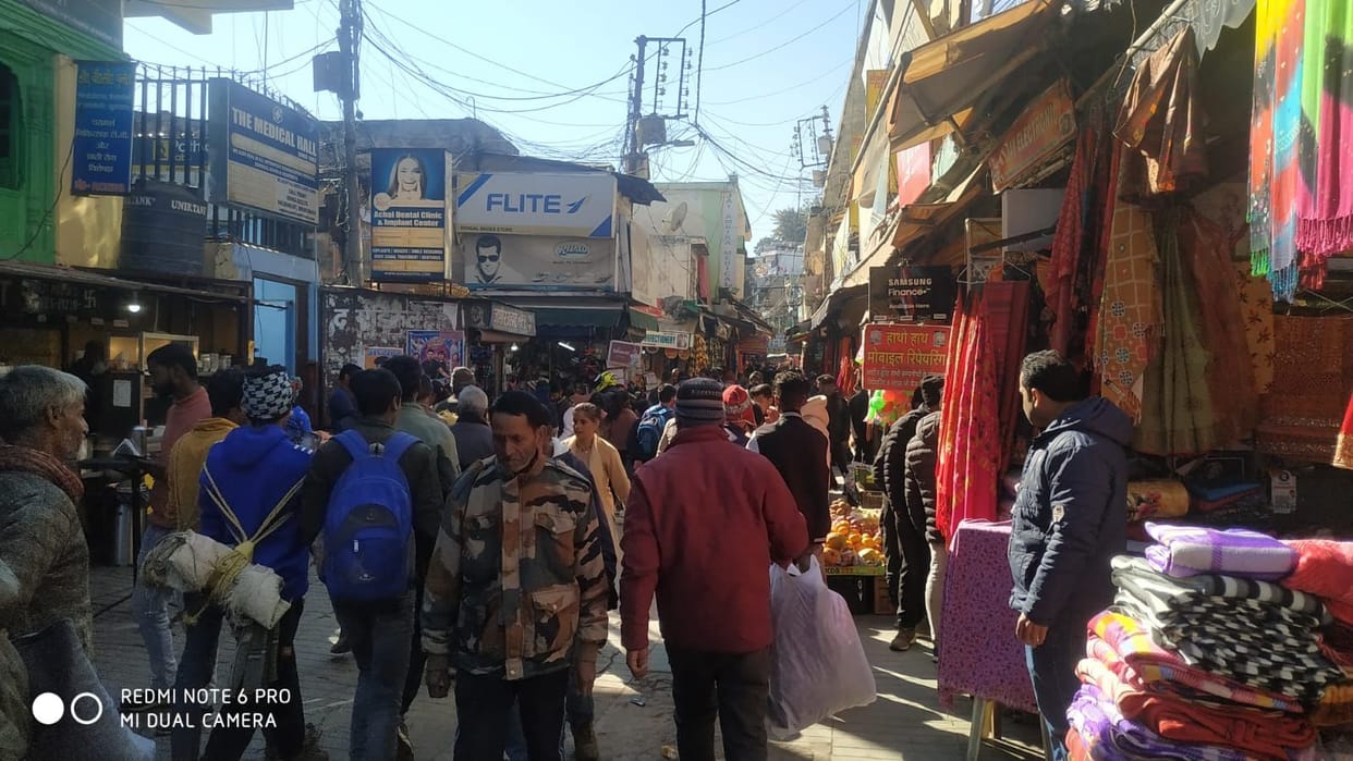 Many People Left From Vaccination