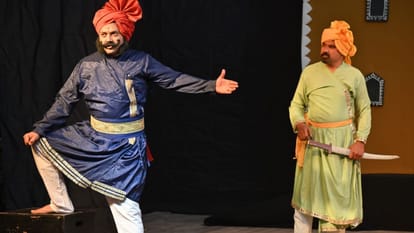 Chhatarpur Theater Festival started with the staging of Mahabali Chhatrasal