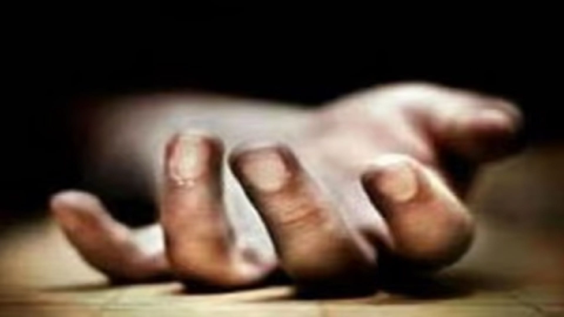 secl employee killed and burnt along with car in mainpat ambikapur