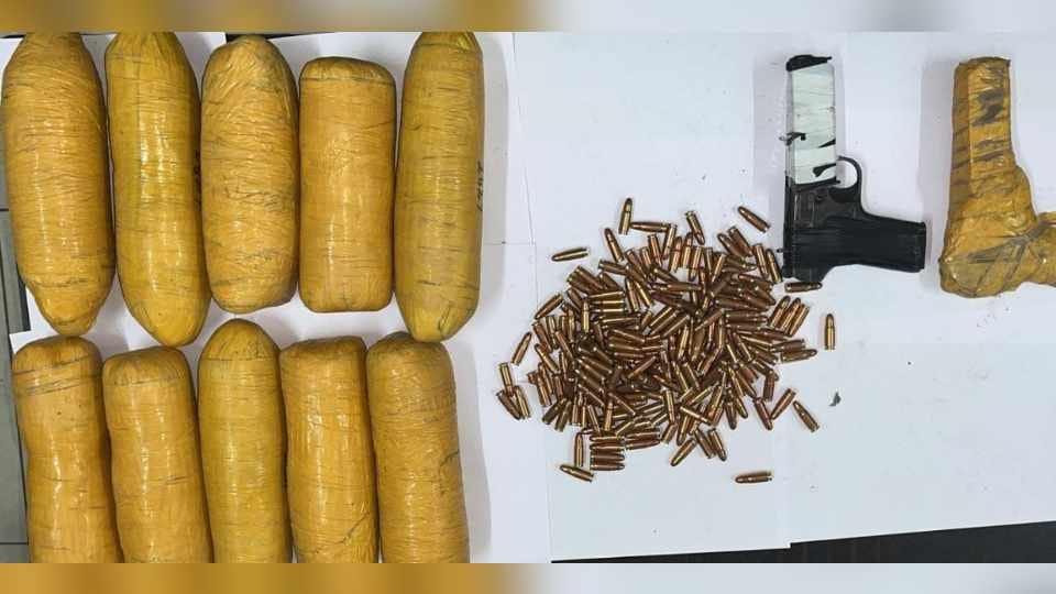 Two smugglers arrested with 10 Kg Heroin and pistols in Pathankot