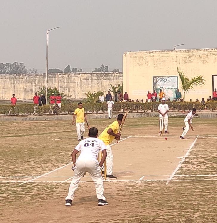 Chitrakoot: Juvenile XI and Writers' XI won the match