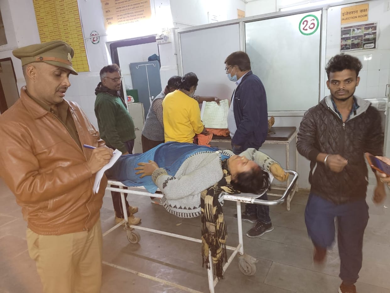 Accident news: Heavy collision between car and auto, condition of two women critical