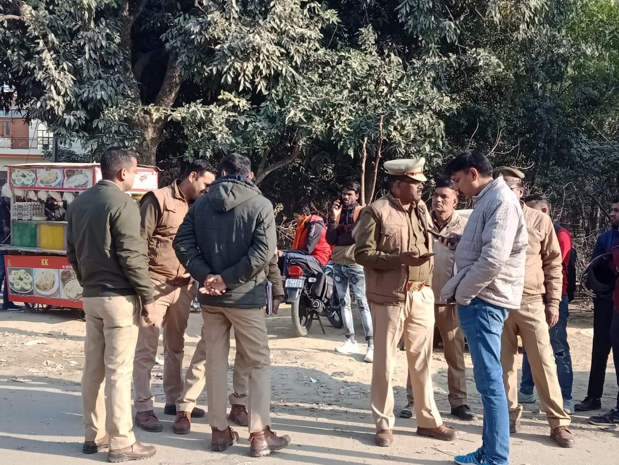 Meerut: Two groups of students clashed near IIMT University in Ganganagar, firing about twenty rounds