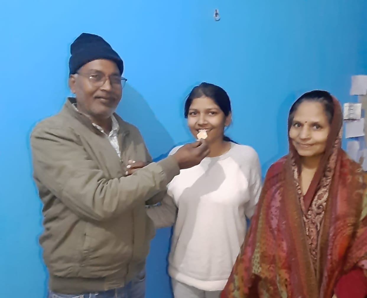 Manu of Mirzapur got 14th rank in Indian Statistical Service she get success in second attempt