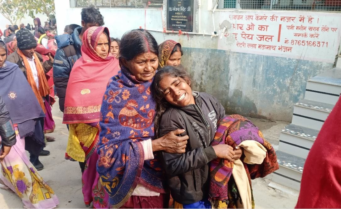 Five people burnt alive while sleeping in house fire in mau villagers could not stop  tears