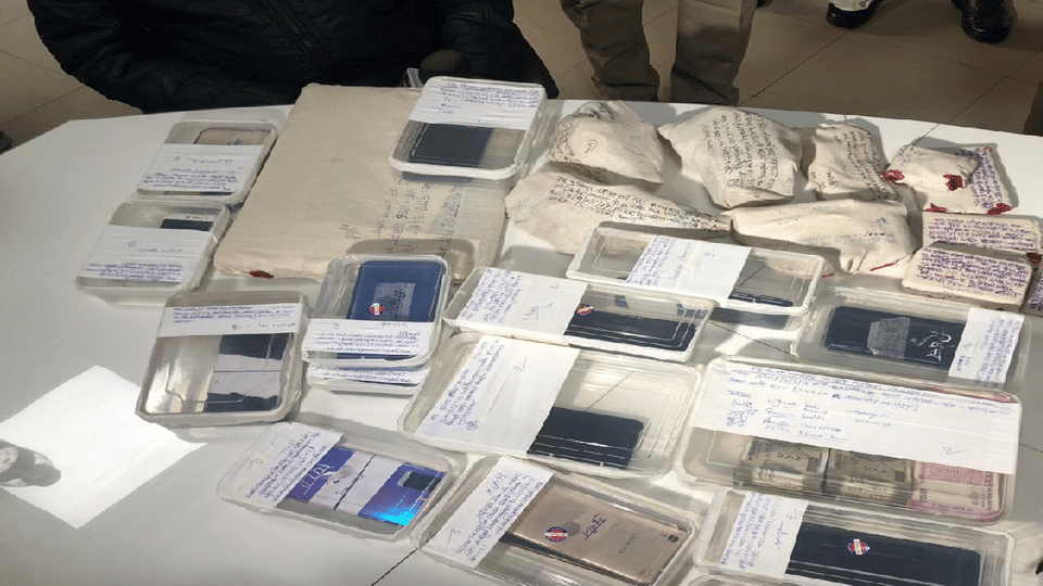 Mobiles worth 21 lakh recovered, police recovered more than 100 mobiles