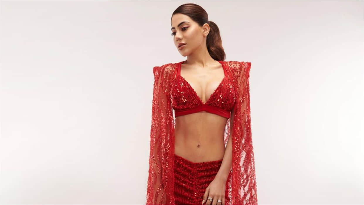 nikki tamboli silver sheer saree with bikini blouse design looks sultry