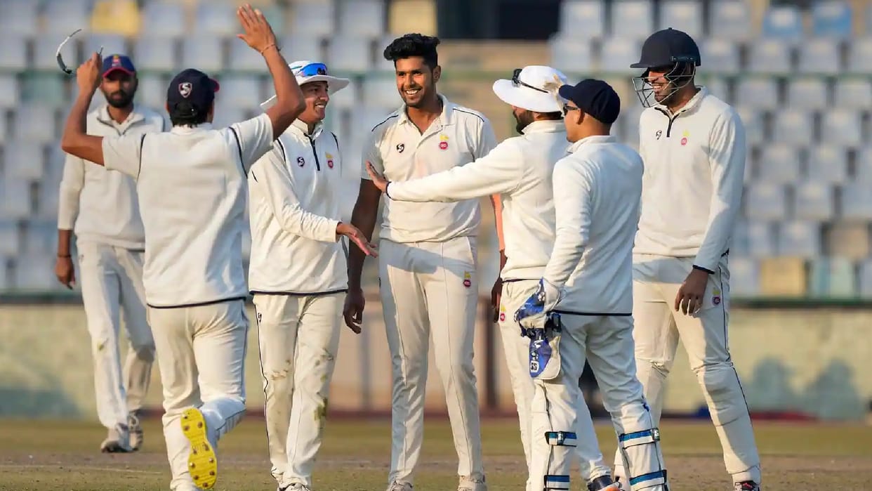Ranji Trophy 2022-23 wednesday Round up baroda trail by 37 runs from Uttar pradesh