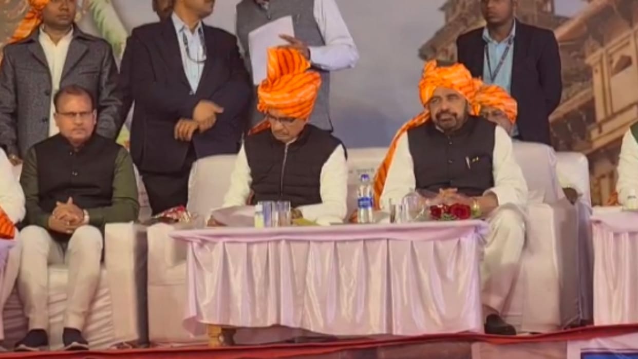 Niwari: CM Shivraj seen in action again, removed Niwari Collector and Orchha Tehsildar