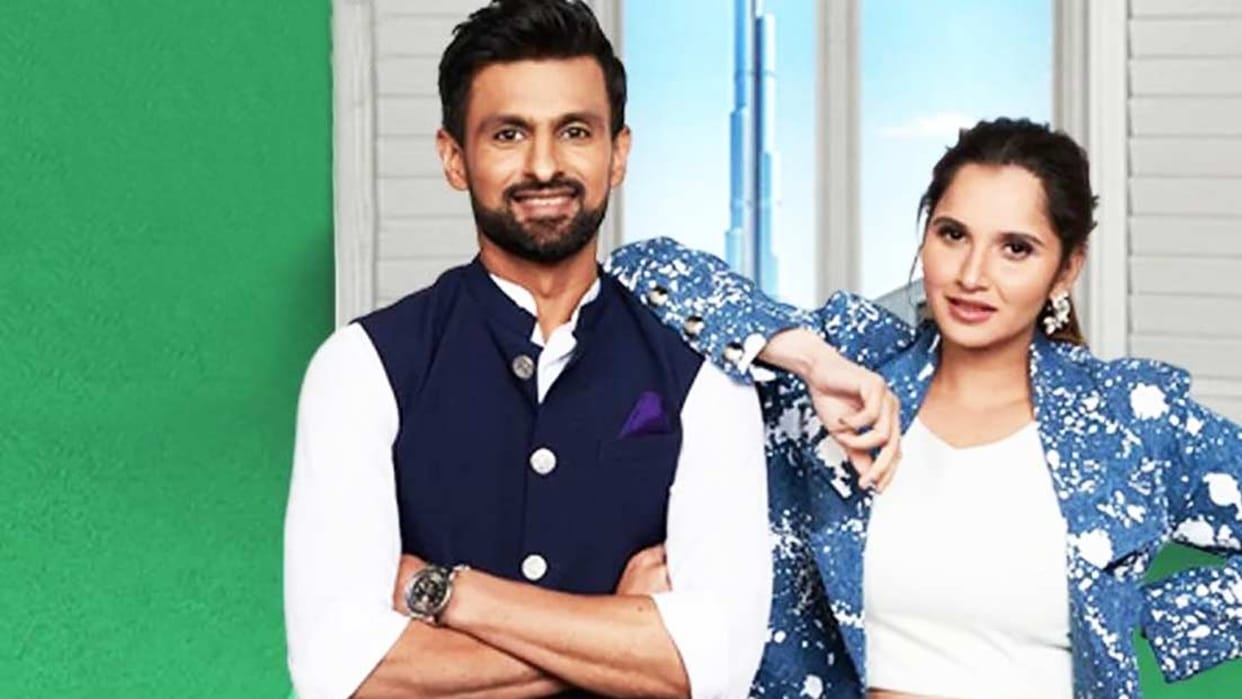 The Mirza Malik Show Sania Mirza Sing song Kundi mat khadkao raja for Shoaib Malik see video