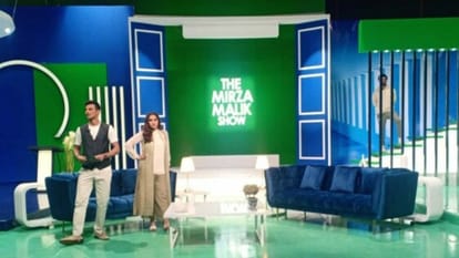 The Mirza Malik Show Sania Mirza Sing Song Kundi Mat Khadkao Raja For