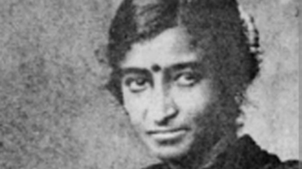 Fatima Begum is not the first female actor of Bollywood first female actor in mohini bhasmasur durgabai kamath