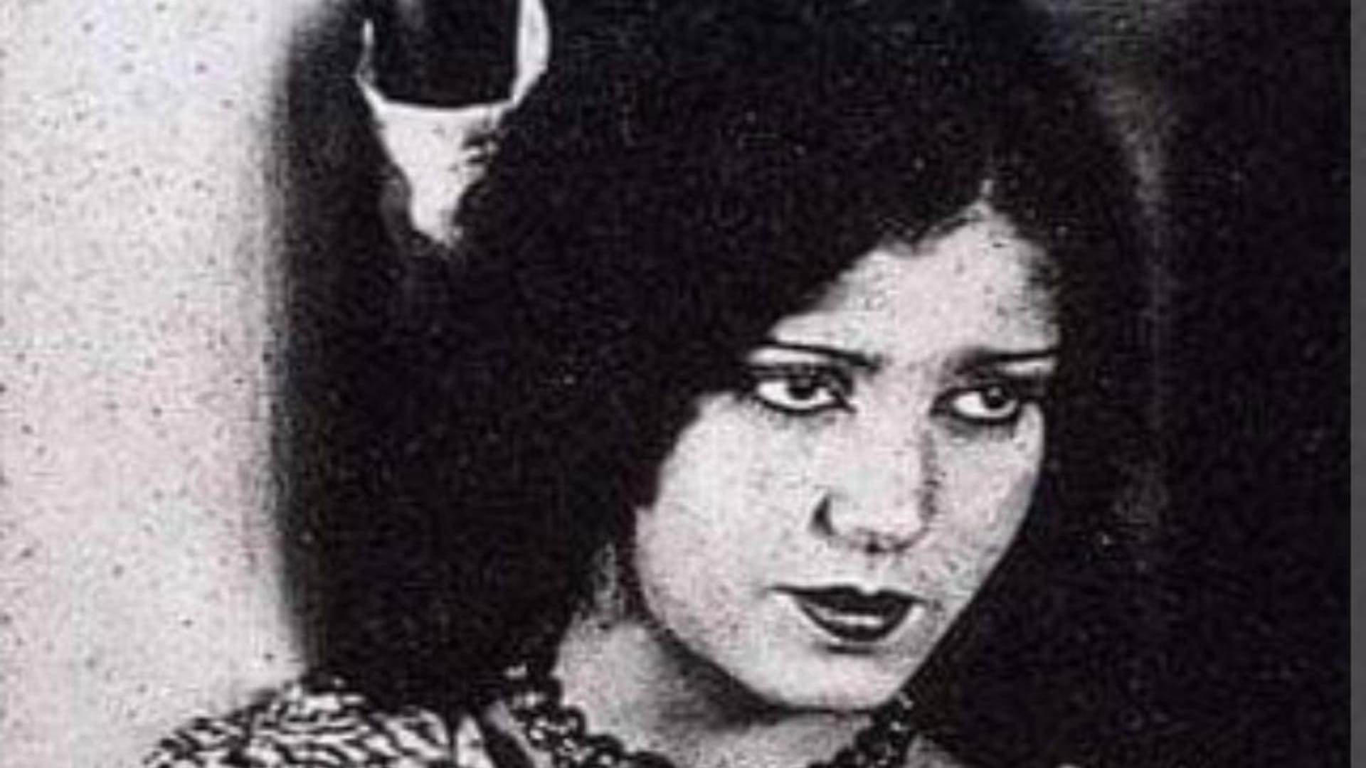 Fatima Begum is not the first female actor of Bollywood first female actor in mohini bhasmasur durgabai kamath