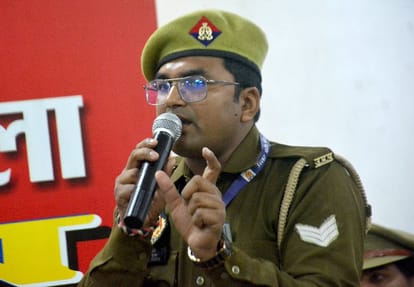 Take care of these things to avoid cyber fraud IG range Varanasi gave tips