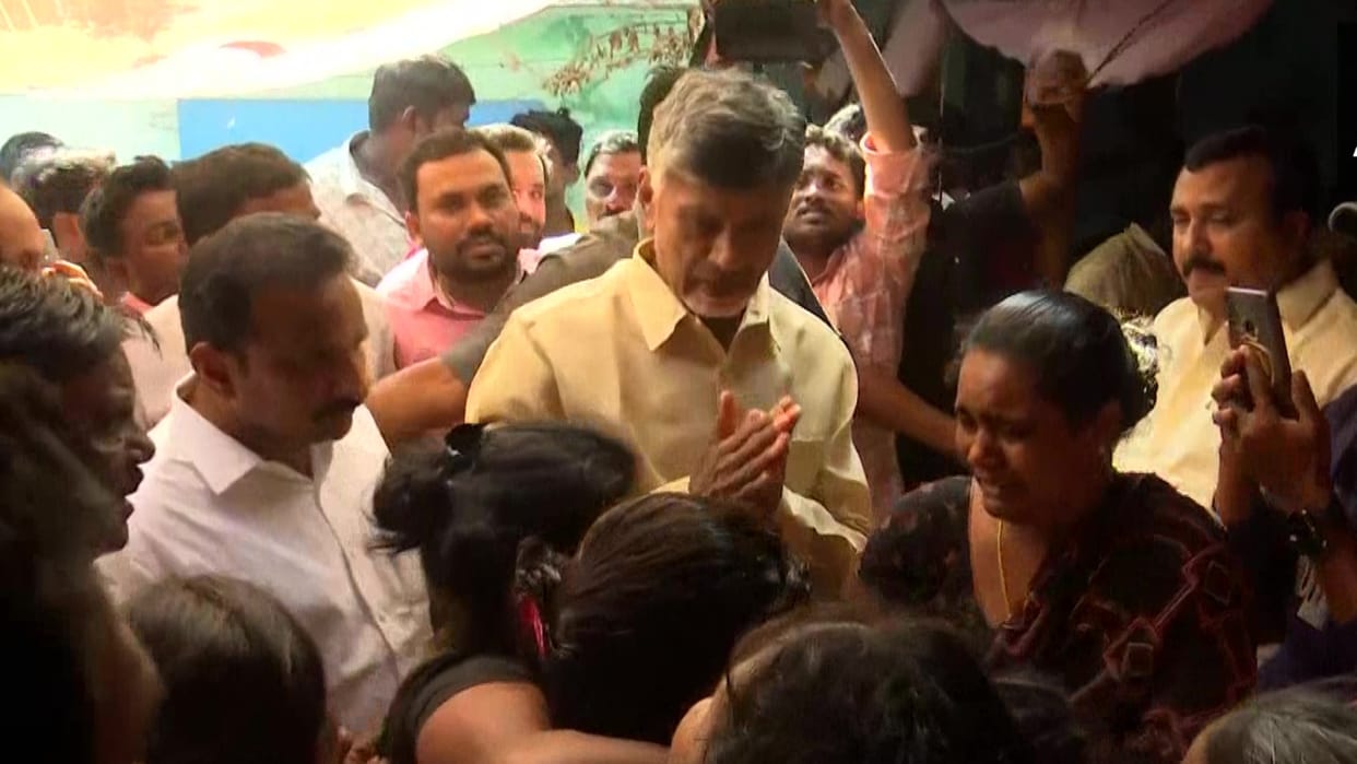 Andhra Pradesh Stampede Tragedy Chandrababu Naidu meets family of victims feels sorry news in hindi