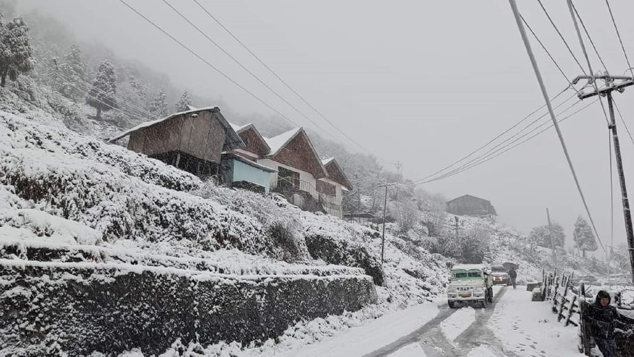 Arunachal Pradesh: Rain-snowfall across the state, advice not to come to Myodia Pass