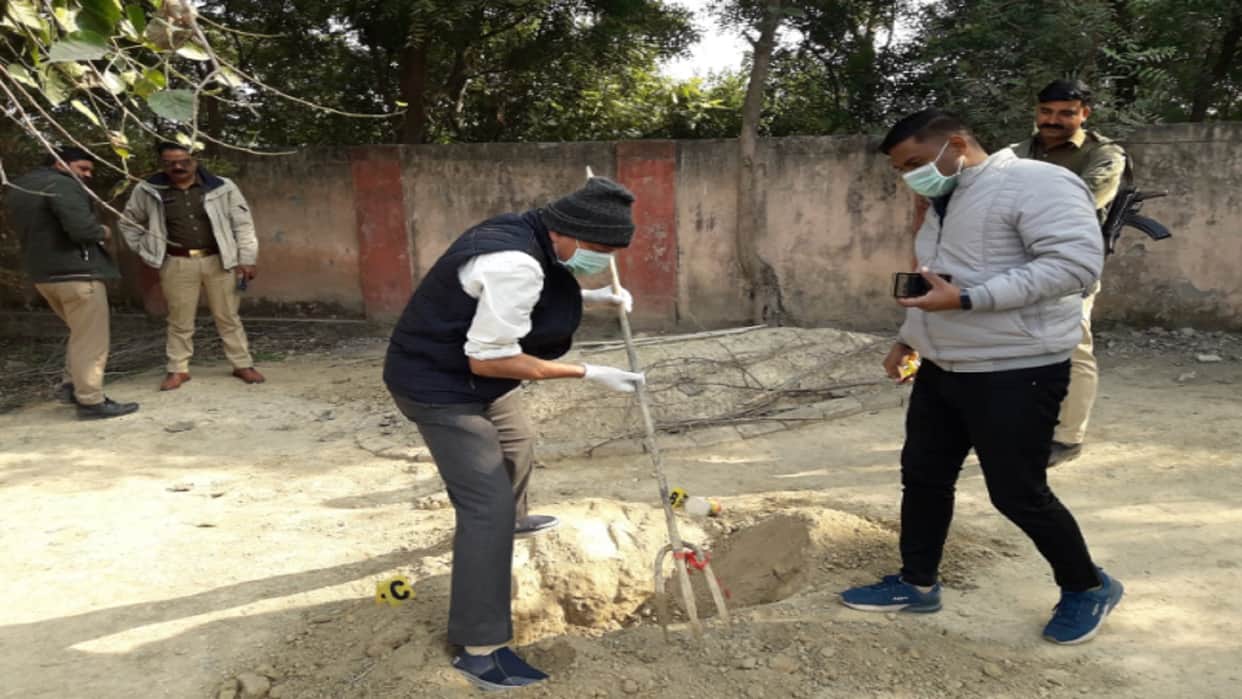 Dead body of a young man and suicide note found from a tree in cemetery and see photos