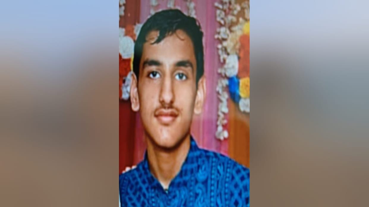 Student Madhav Mittal died in an accident in Saharanpur and there is mourning in the family