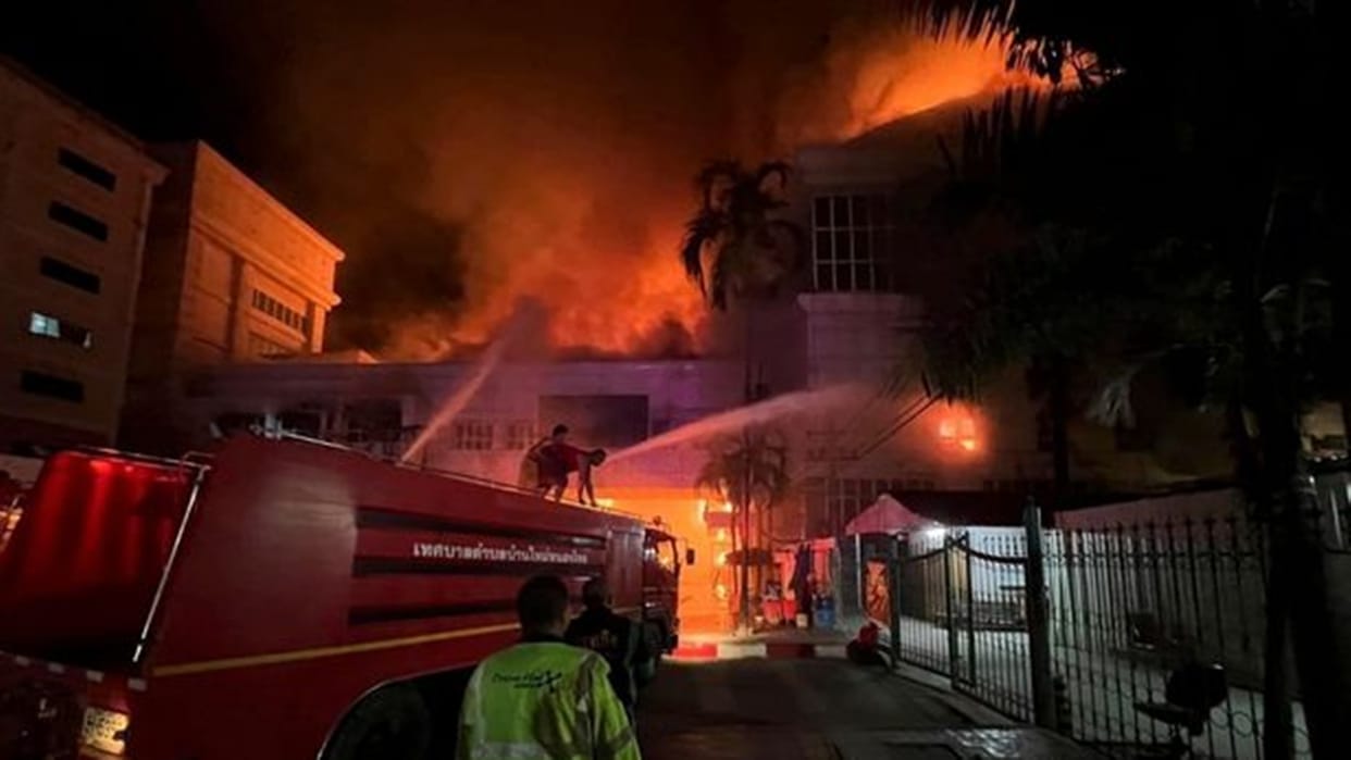 Cambodia Hotel Fire in Poipet several dead and injured as trapped ask for help shocking videos and photos
