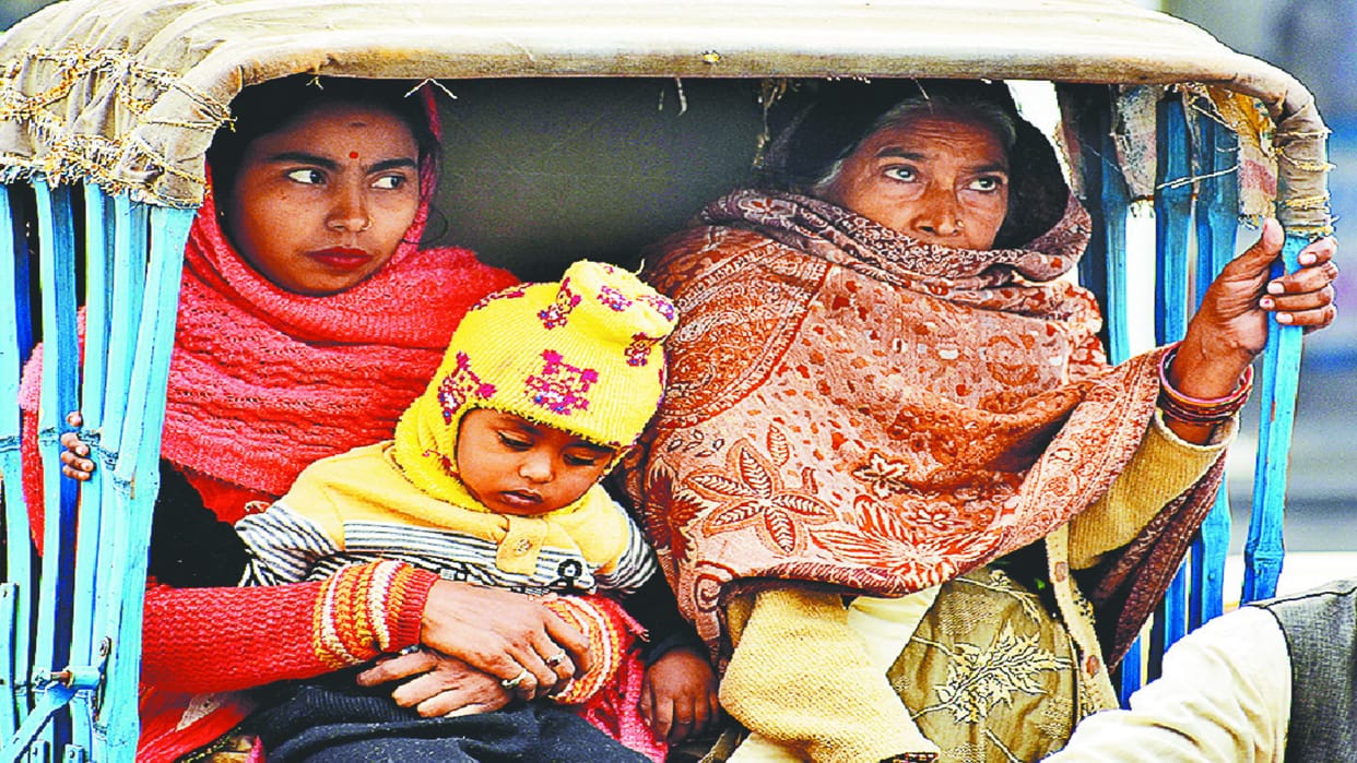 weather news update today gorakhpur cold and heavy winds