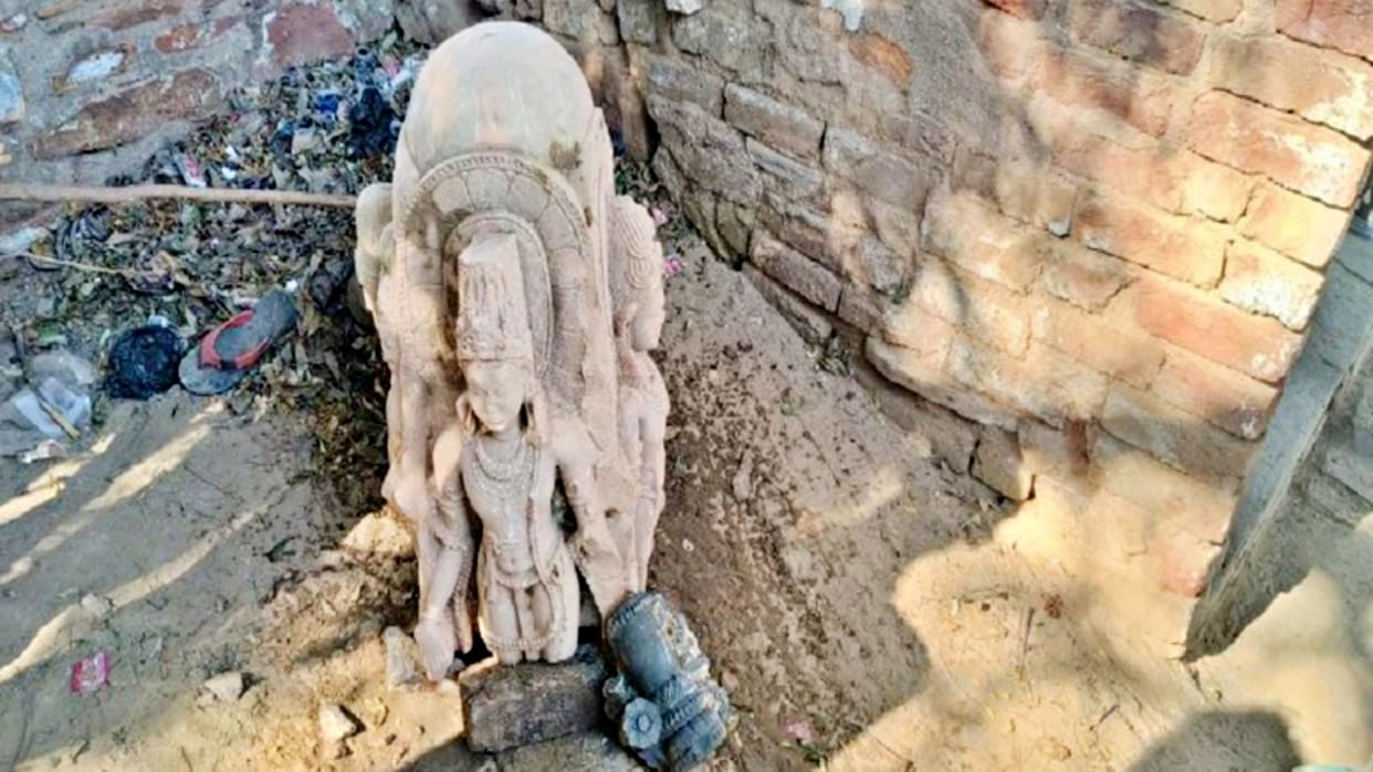 Rajasthan One thousand years old ancient idols recovered from the earthen mound during excavation