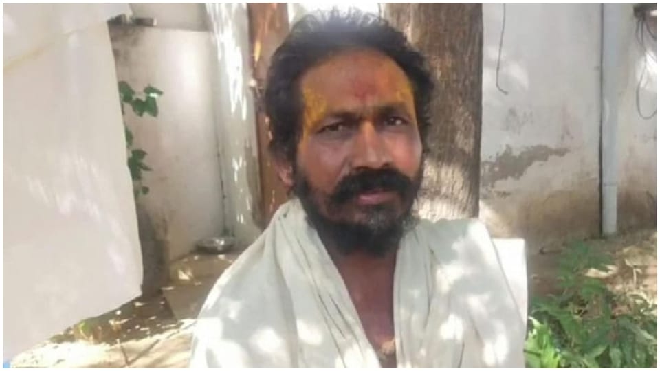 mahant saryu maharaja accused of acid attack and rape of minor arrested in bhilwara