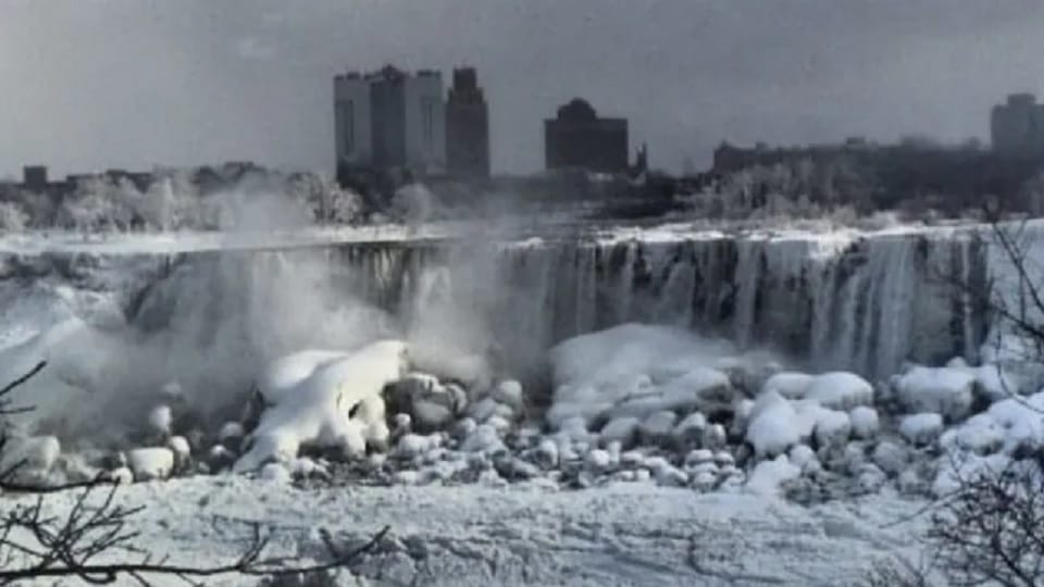 Niagara Fall Frozen, a layer of ice seen on worlds tallest waterfall, watch video