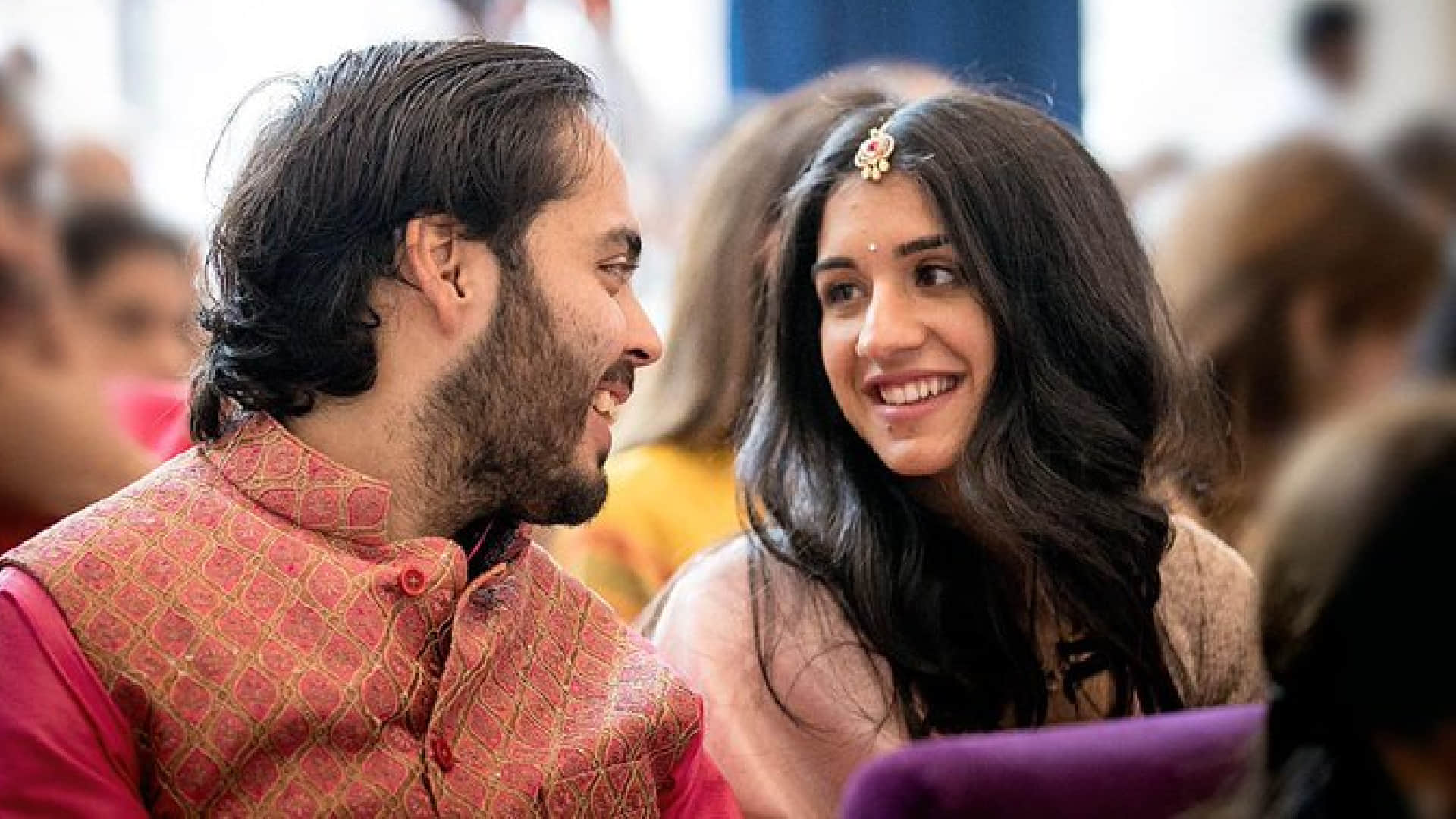 Rihanna arijit singh will perform in Nita Mukesh Ambani son Anant and Radhika Merchant Pre Wedding function