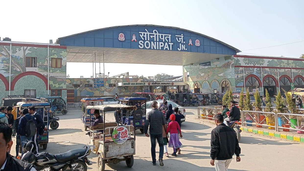 Delhi-Katra special train will have a stoppage of two minutes at Sonipat station