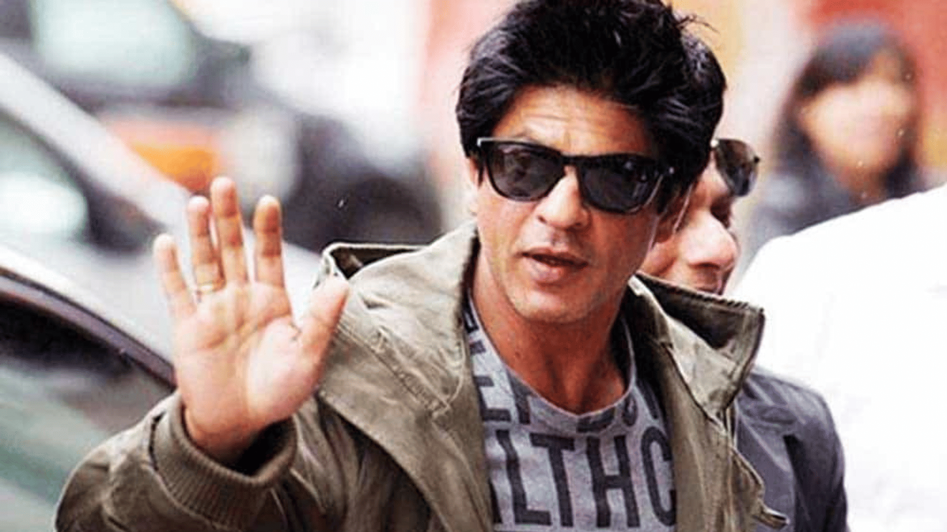 Bollywood Stars Jobs Before Acting Career From Kiara Advani To Akshay Kumar