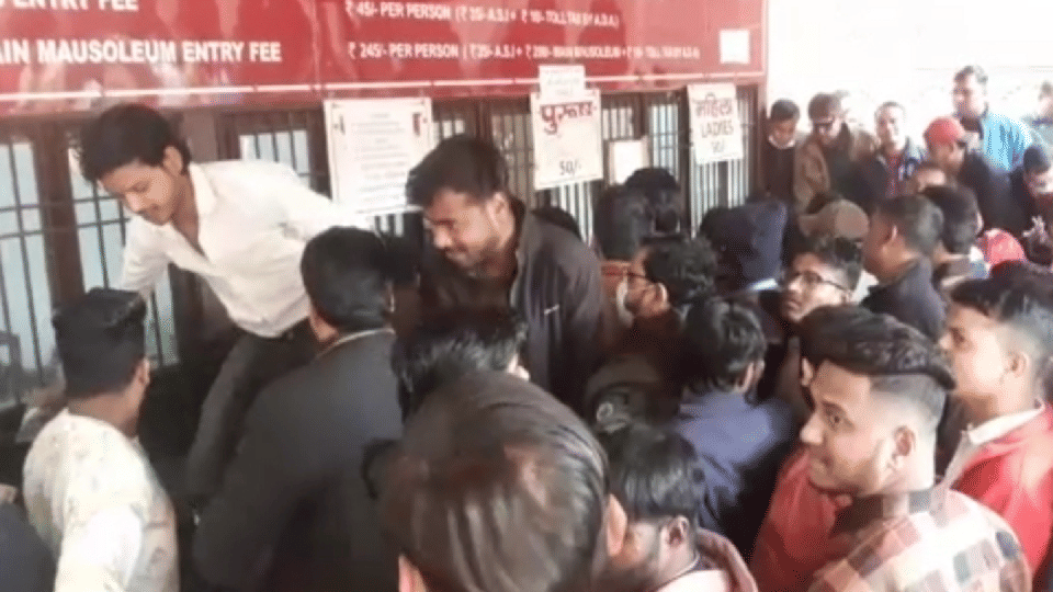 Tourists create ruckus at ticket window of Taj Mahal in Agra