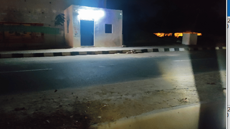 Amar Ujala Live story agra security system condition check post empty police not on barrier