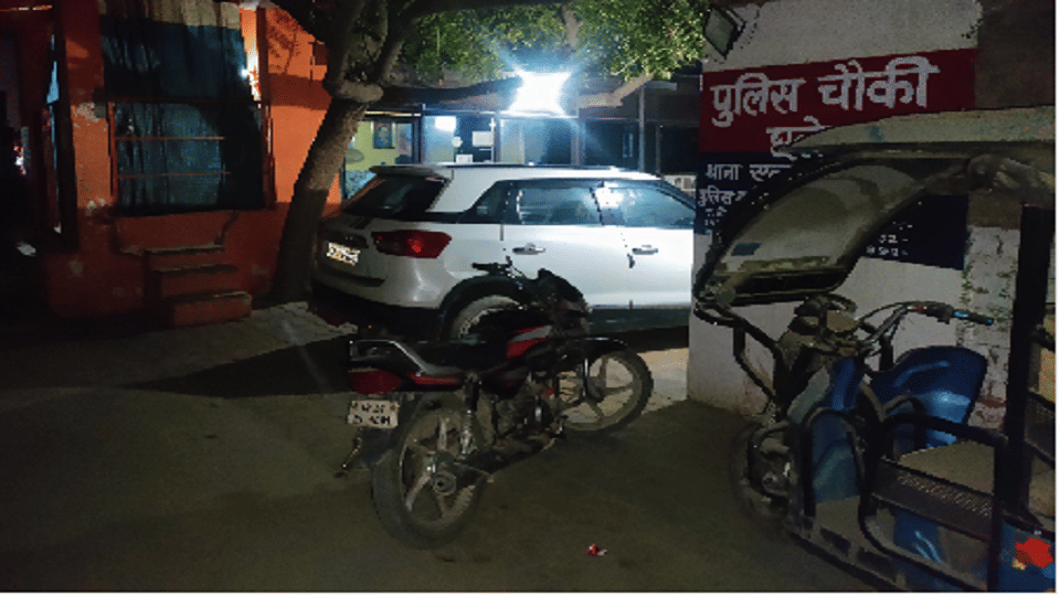 Amar Ujala Live story agra security system condition check post empty police not on barrier