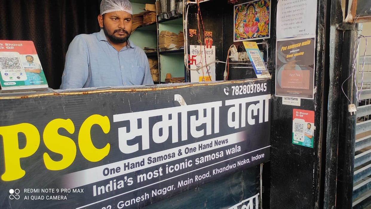 Wanted to become deputy collector, but the selection did not happen, so opened the PSC Samosa Center