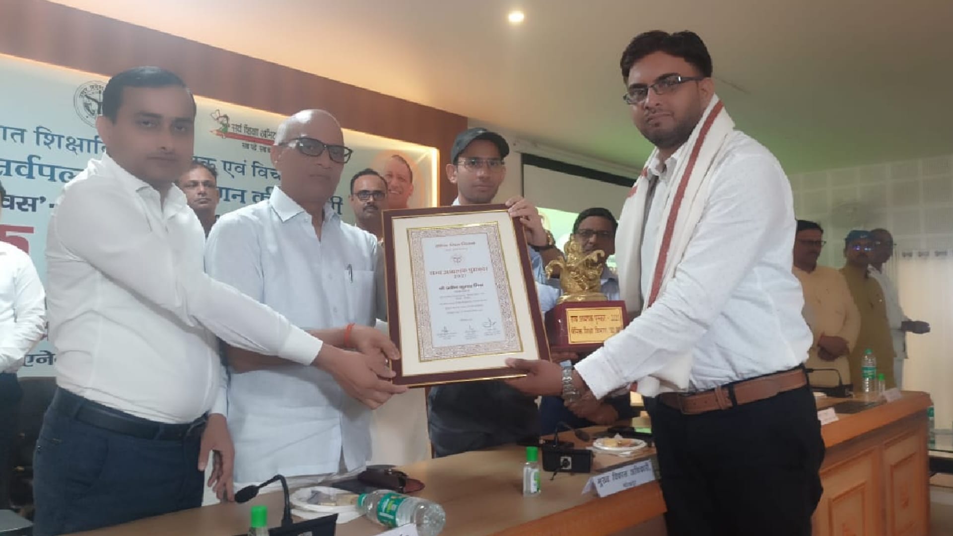 achievements of teachers became an example amidst shortcomings of system In Gorakhpur