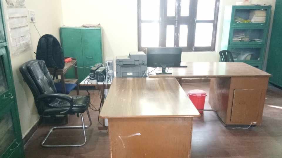 CM flying squad raids power and Forest Department offices in Mahendragarh