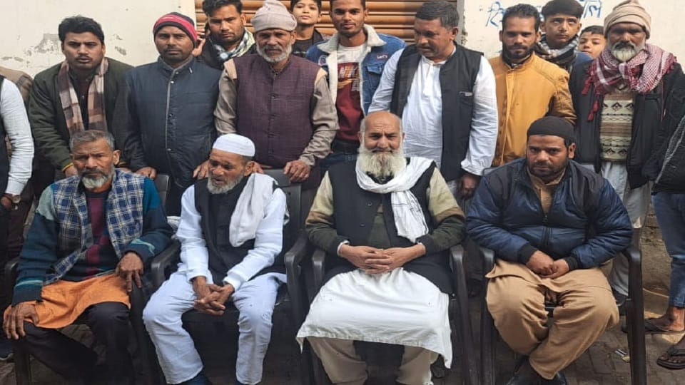 Old man returned home after 52 years in Moradabad s Bilari