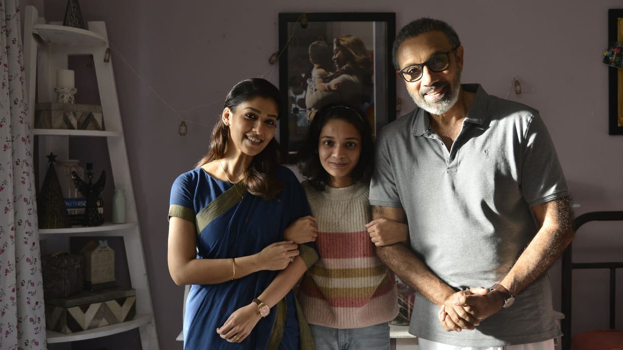Connect Movie Review in Hindi Nayanthara Haniya Nafisa Sathya Raj Anupam Kher Ashwin Saravanan