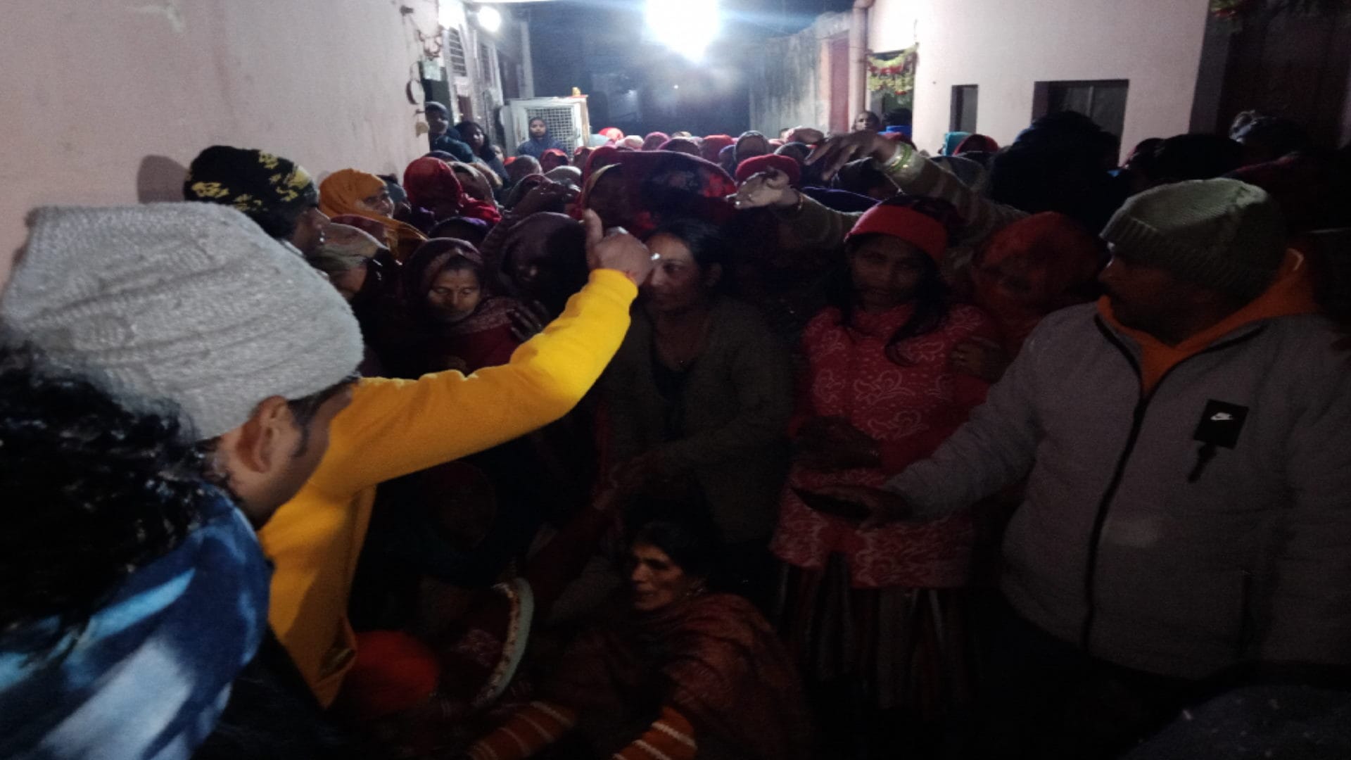The dead body of YouTuber Sunil Saini reached Meerut and was cremated in a sad atmosphere and see photos