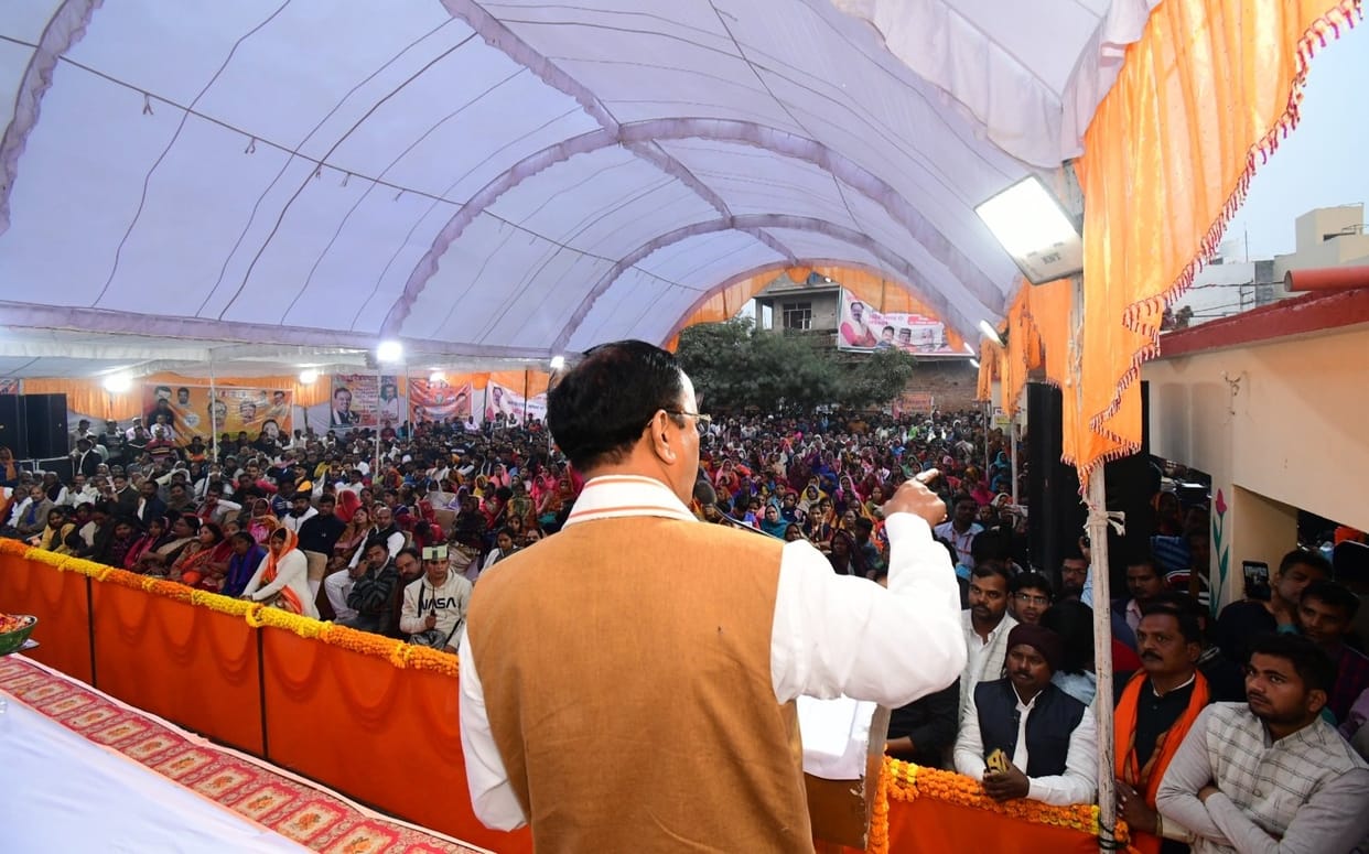 Jan Chaupal from PM modi MP Adarsh village in varanasi Deputy CM said problem of villagers solved