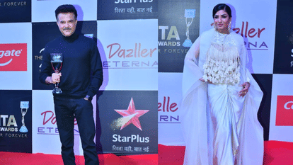 ITA AWARDS 2022 Rupali Ganguly abhimanyu Neil Bhatt Shivangi Joshi anil kapoor raveena set fire on stage