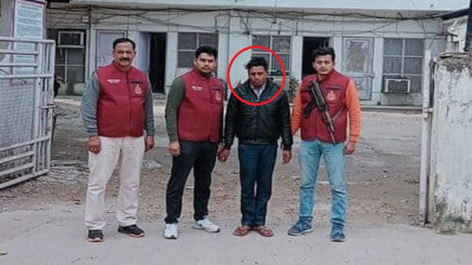 Ram Babu mahto who killed 80 people by drinking illegal liquor in Bihar arrested from dwarka