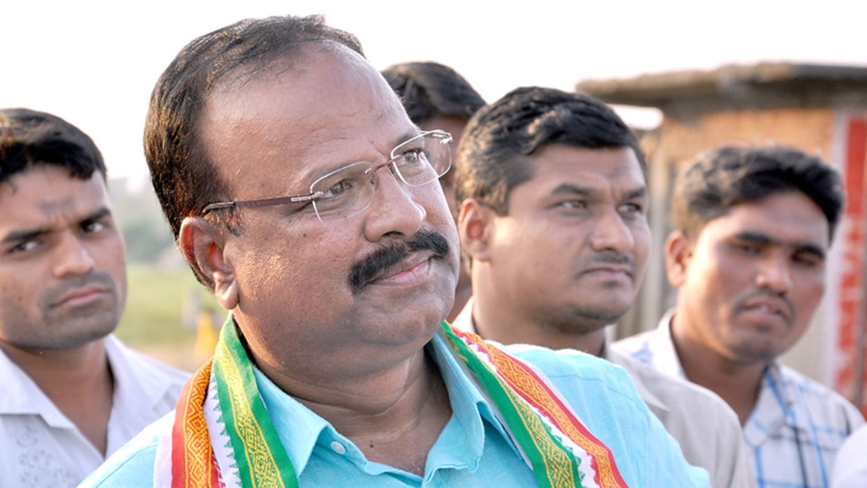 Maha minister Sattar says party colleague is among those behind allegations against him