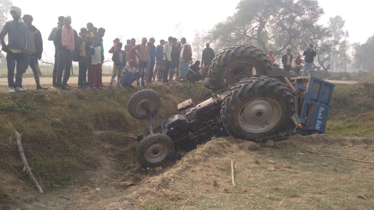 Two died in an accident in Patranga Thana kshetra in Ayodhya.