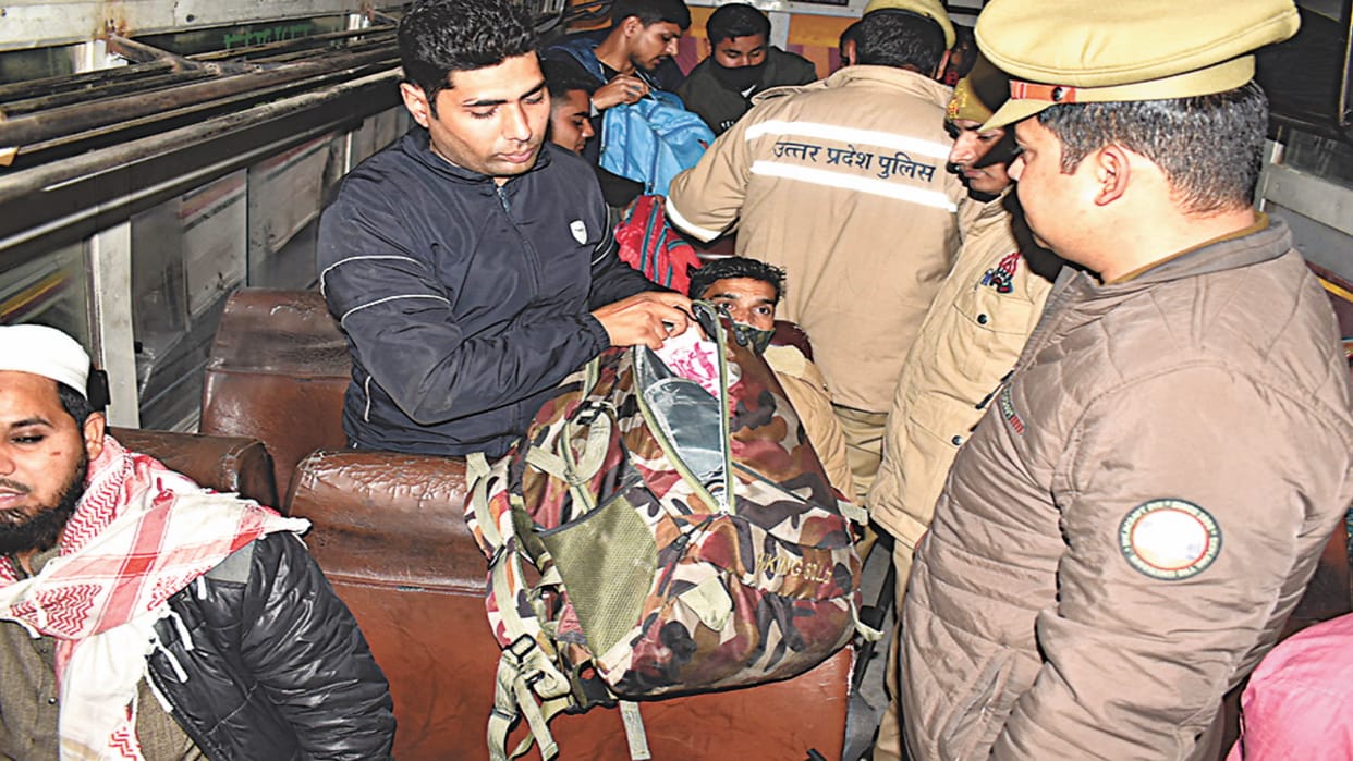 Meerut: police will deal with those who create trouble in the name of celebration